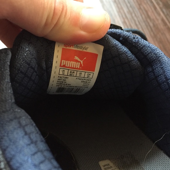 Men’s Puma Sneakers - Picture 6 of 7